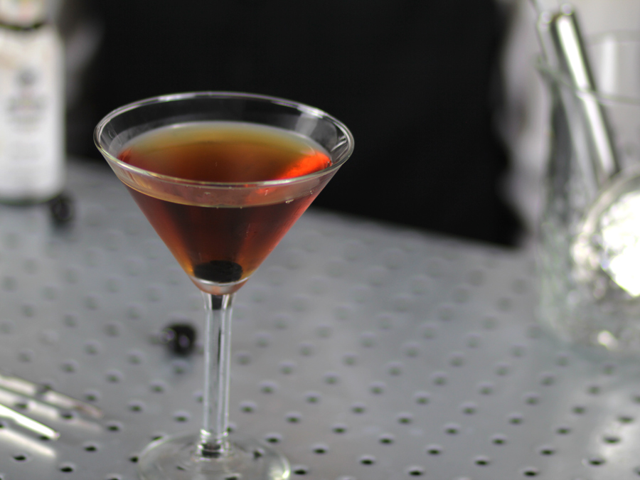 Best Classic Manhattan Cocktail Recipe
