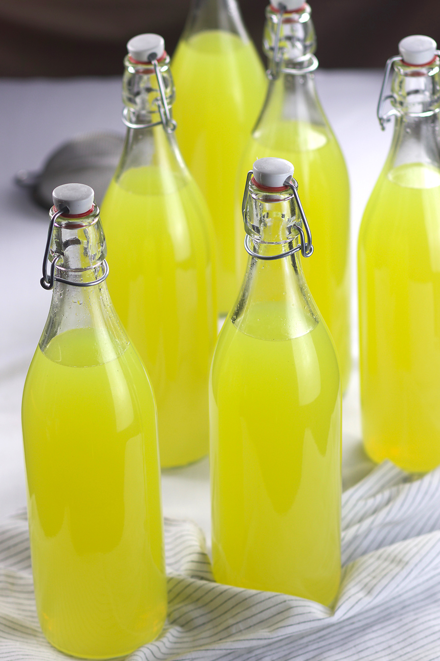 Limoncello — Rezepte Suchen