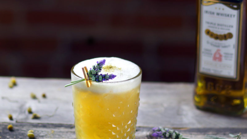 the perfect chamomile cocktail for the winter