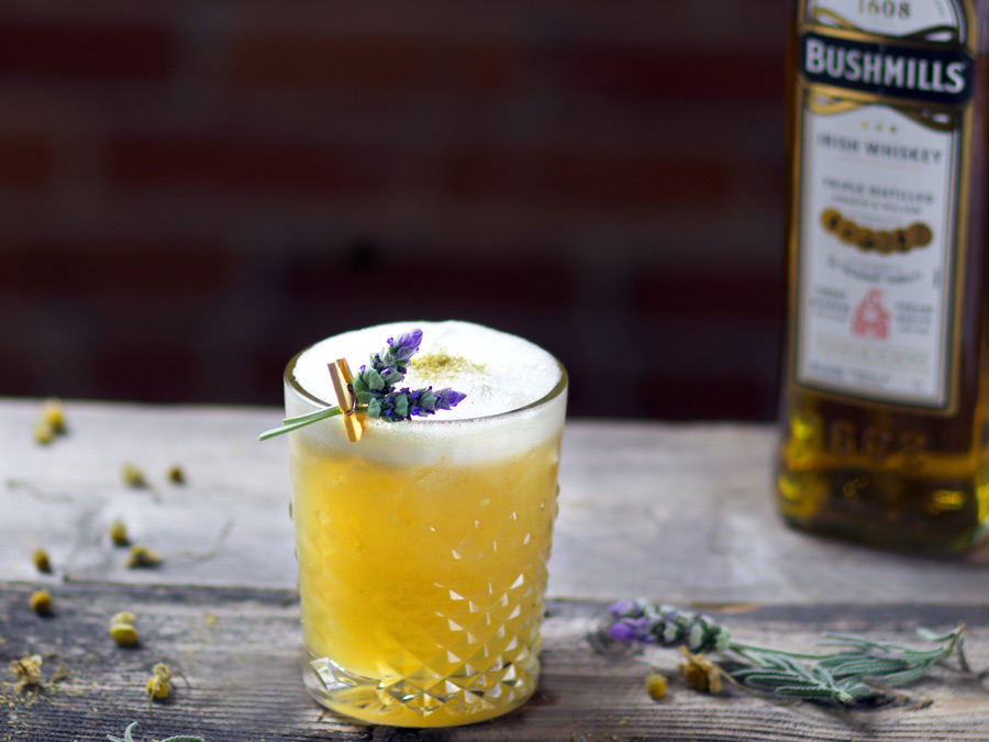 the perfect chamomile cocktail for the winter