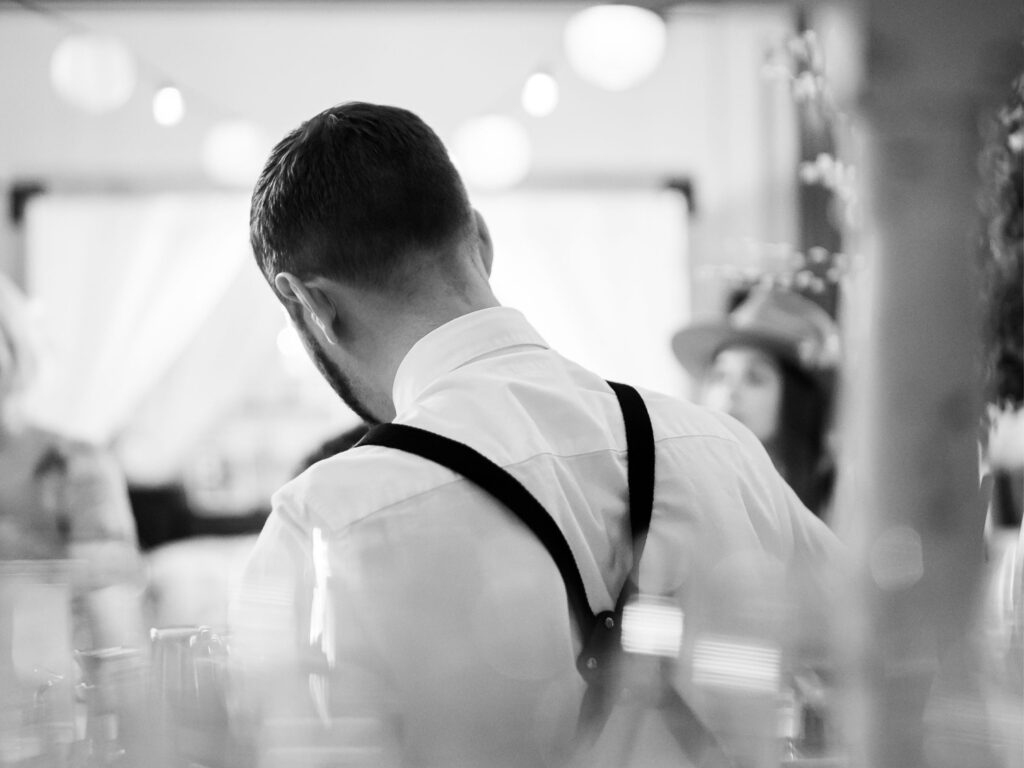 How to choose the best bartending company for your event