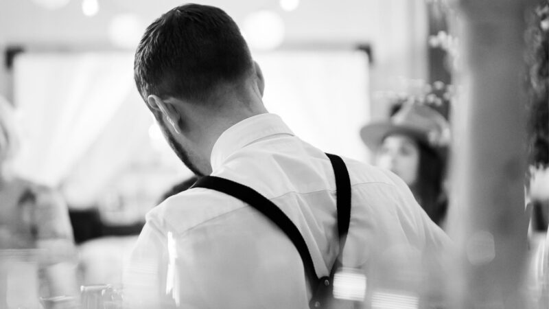 How to choose the best bartending company for your event